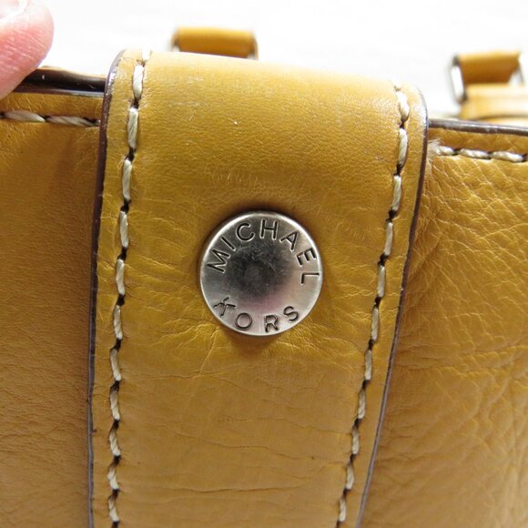 Michael Kors Heavy Leather and canvas handbag Zipper - Picture 10 of 13